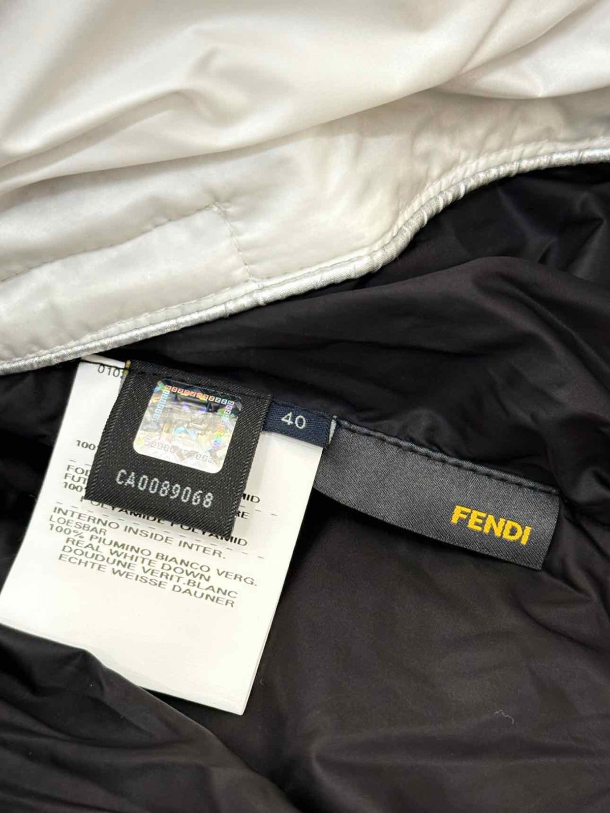 FENDI Hoodie Puffer White & Red Size US 4 Jacket Rovelle Bags