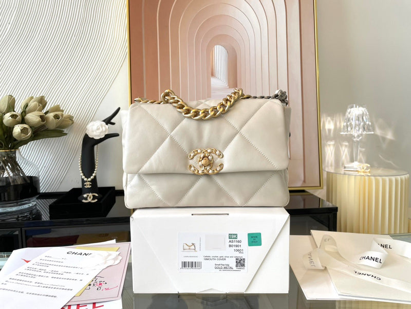Chanel Luxury Handbag Style 602 Rovelle Bags