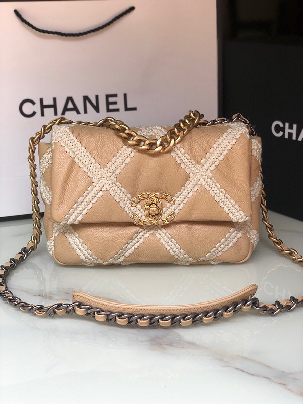 Chanel Luxury Handbag Style 610 Rovelle Bags
