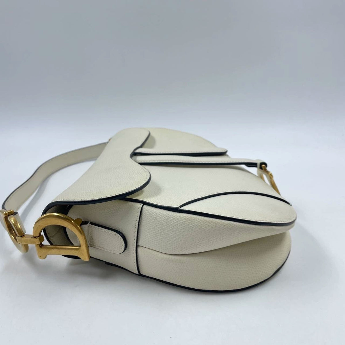 Dior Saddle Medium 2019 White Grained Leather Handbag Rovelle Bags
