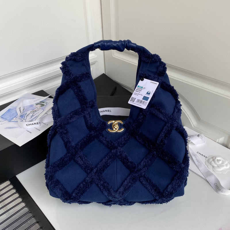 Chanel Luxury Handbag Style 605 Rovelle Bags