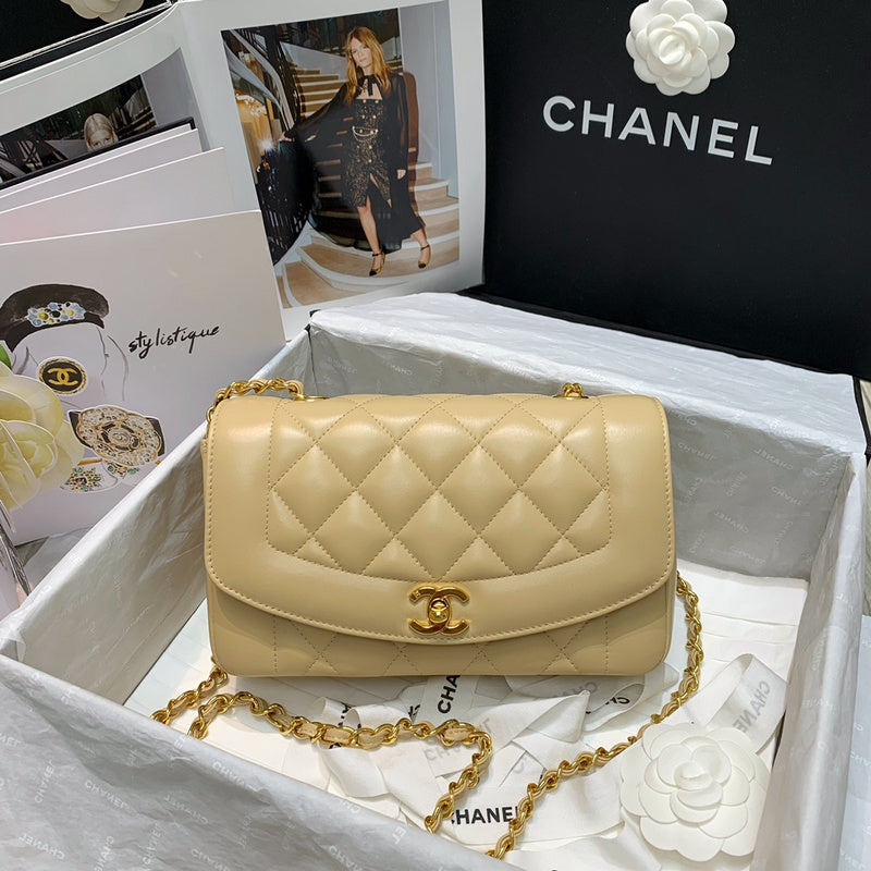 Chanel Luxury Handbag Style 617 Rovelle Bags
