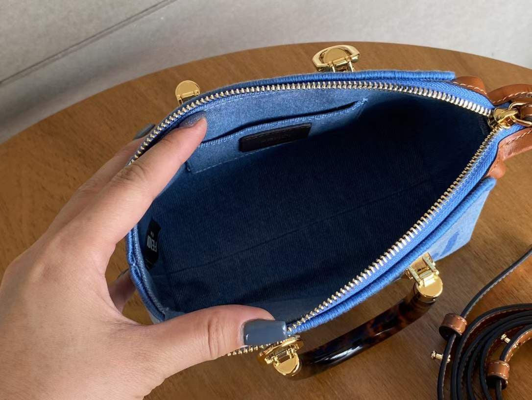 FENDI Rovelle Bags