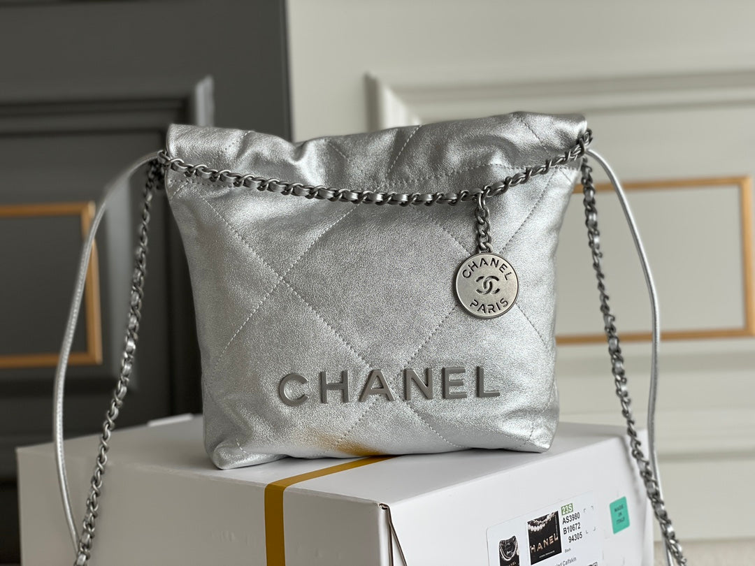 Chanel 22 Mini HandBag