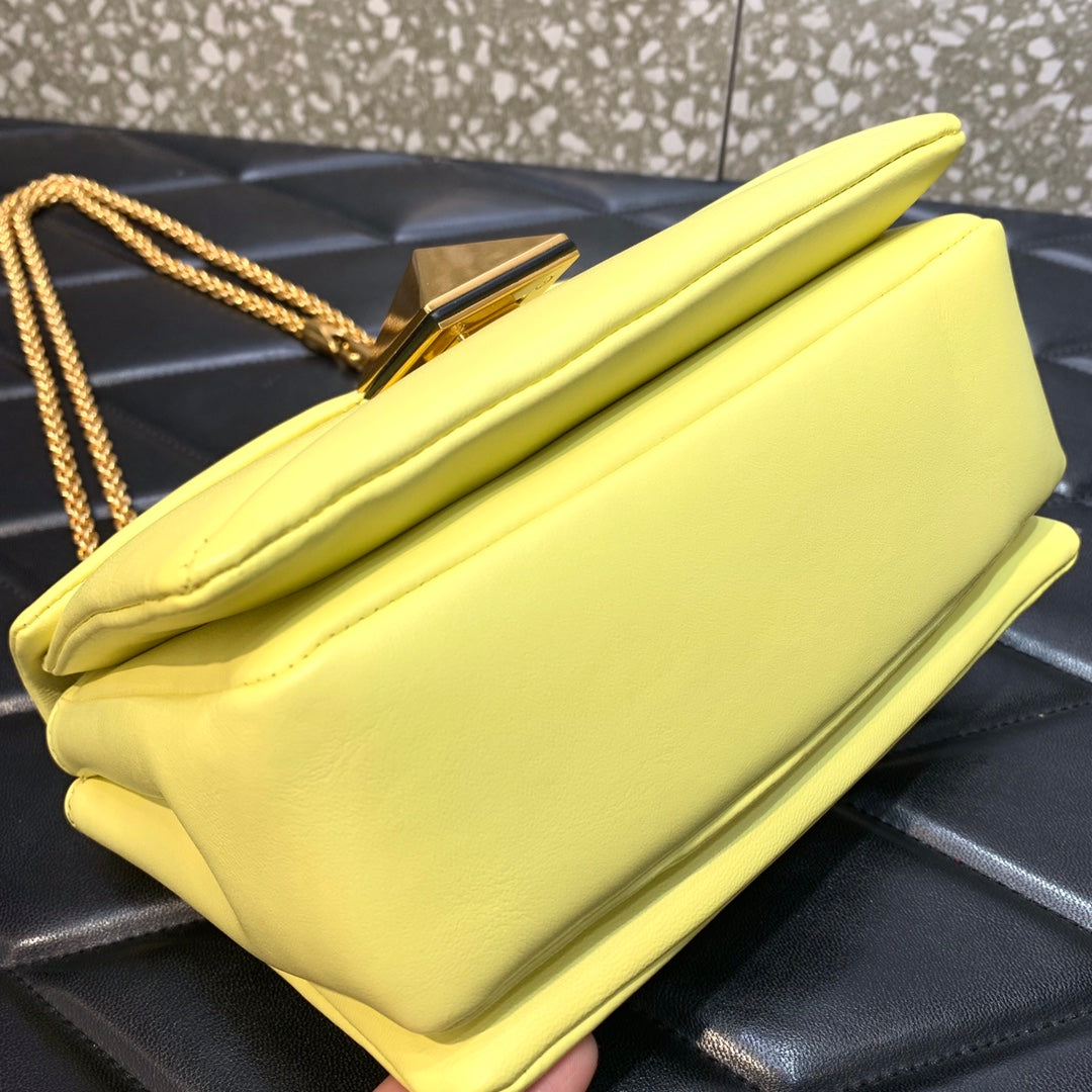 Valentino One Stud Bag With Chain