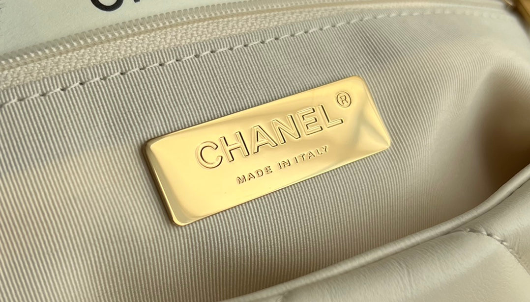 Chanel 19 HandBag