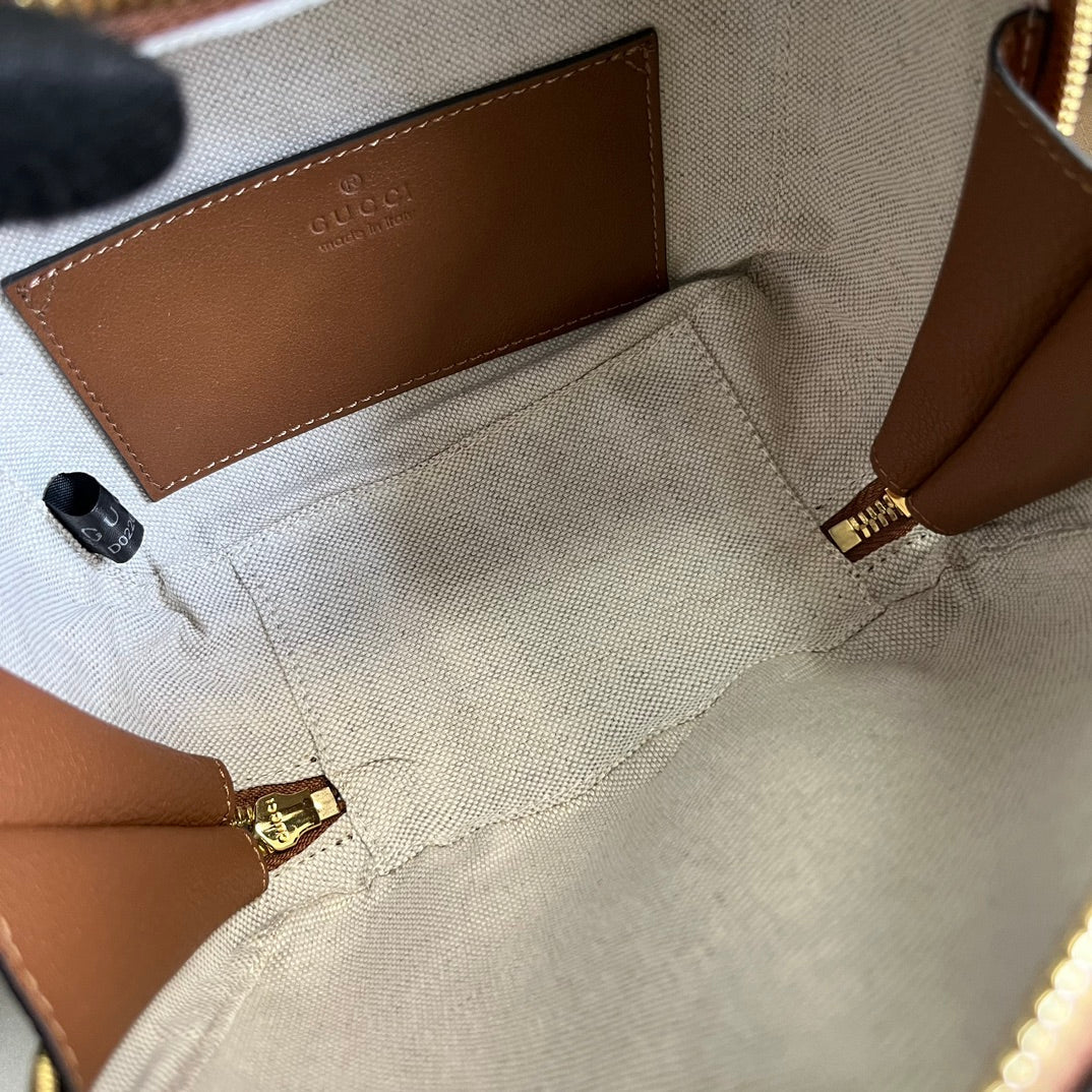 Gucci Blondie Top Handle Bag