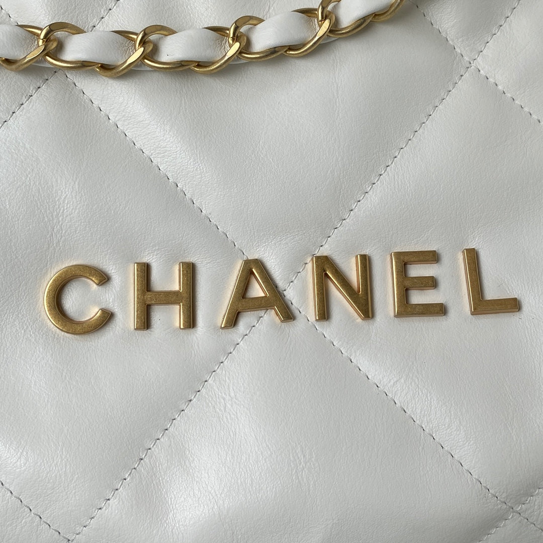 Chanel 22 Large Handbag