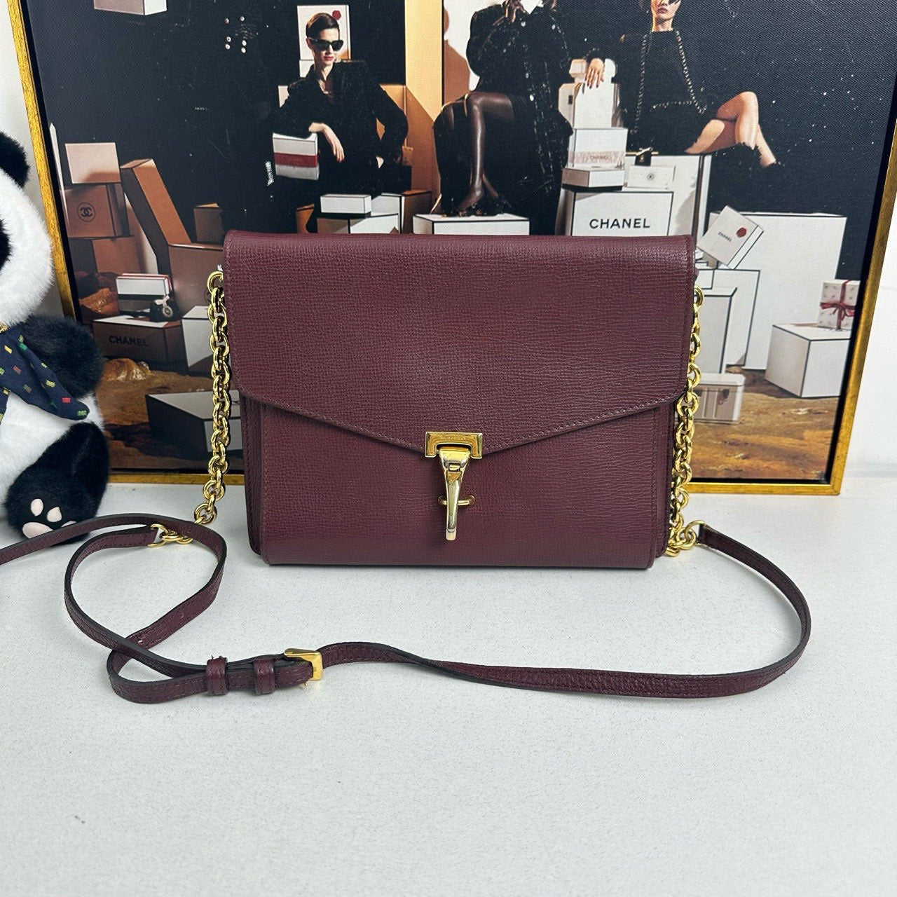 Luxury Burberry Vintage Burgundy Crossbody Bag - Designer Handbag 12010222