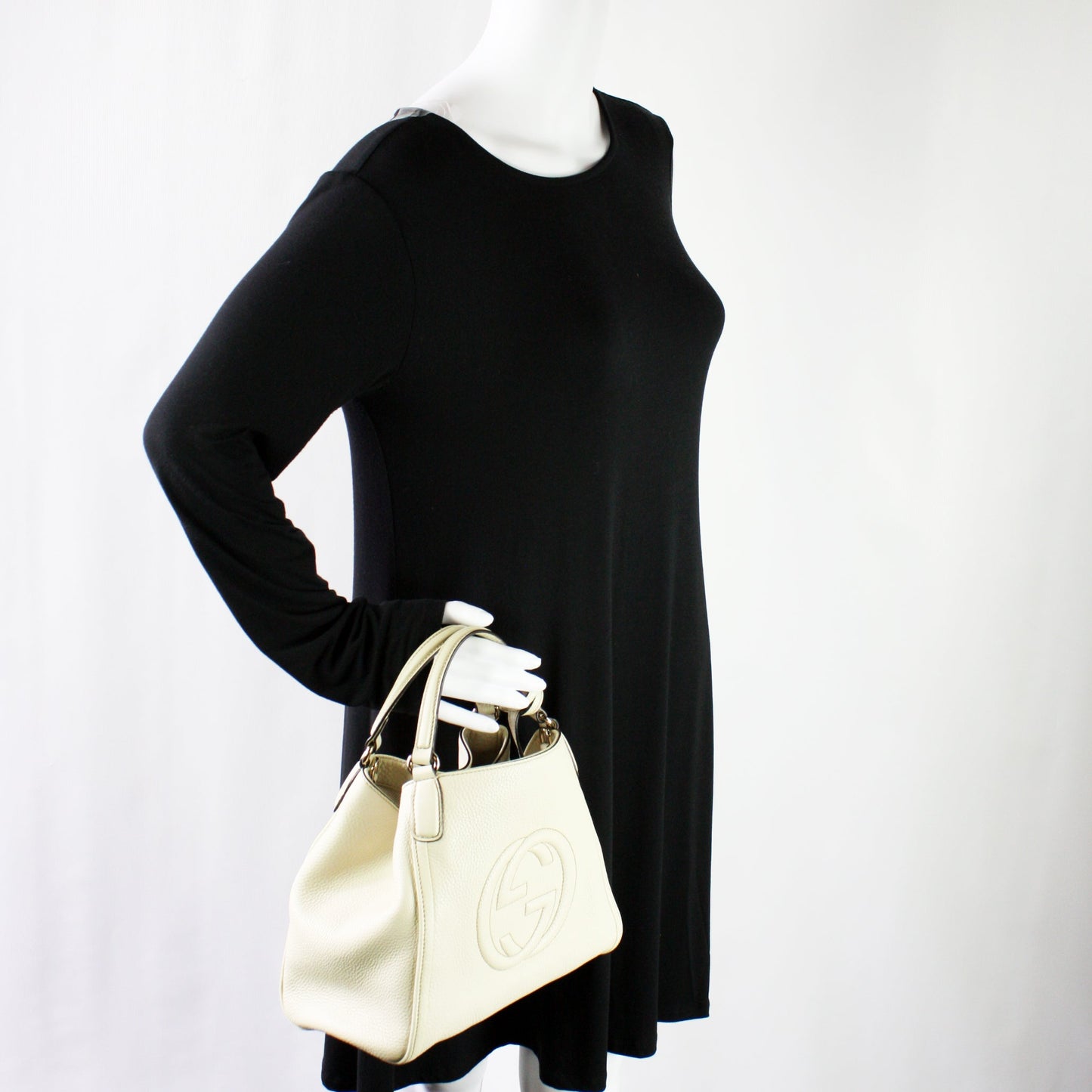 336751 Soho Leather Shoulder Bag lbcase