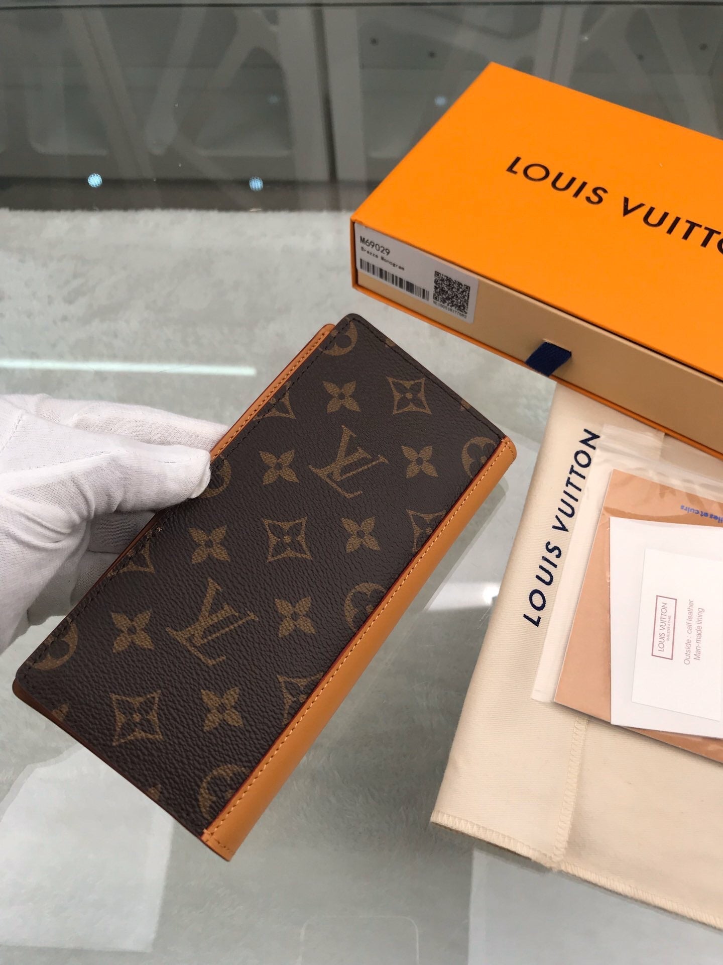 fashionable wallet