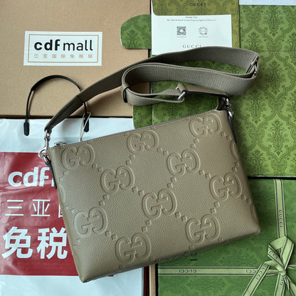 Gucci Jumbo GG Medium Messenger Bag