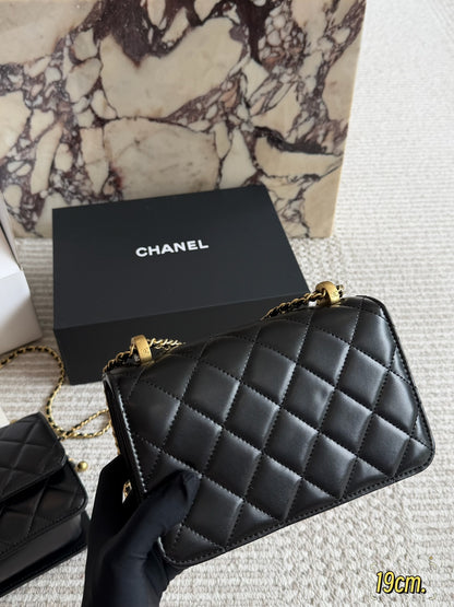 High-End Women's Fashion Handbags-7