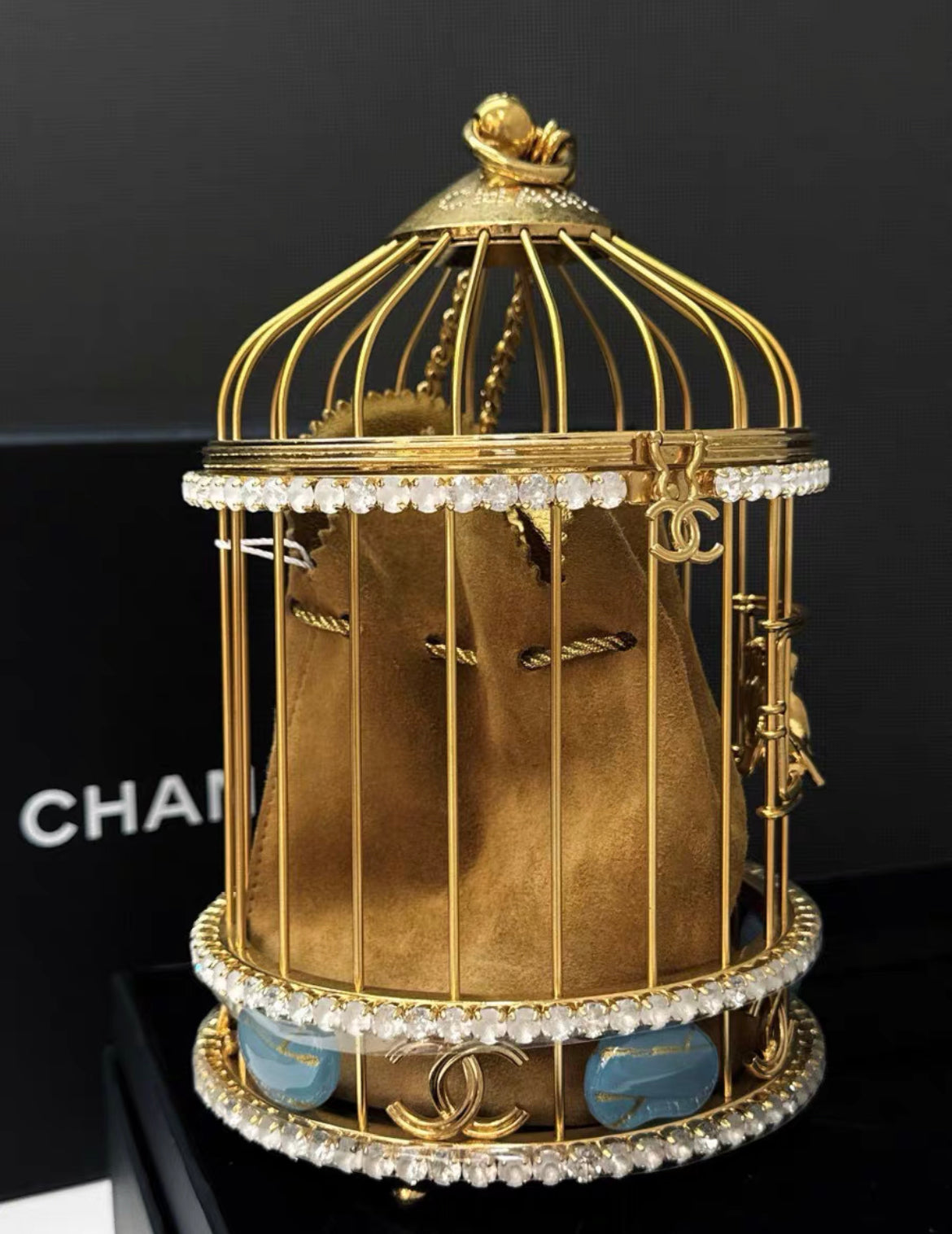 Chanel Luxury Leather Gold Handbag Style 8 Rovelle Bags