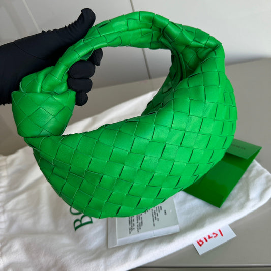 Bottega Veneta Jodie Mini Parakeet Green Lambskin Leather Clutch Bag Never Worn