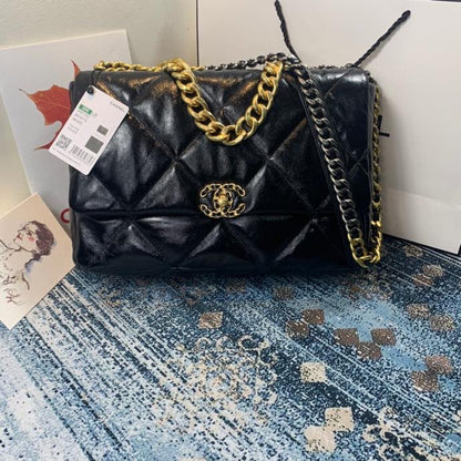 Chanel Luxury Handbag Style 569 Rovelle Bags