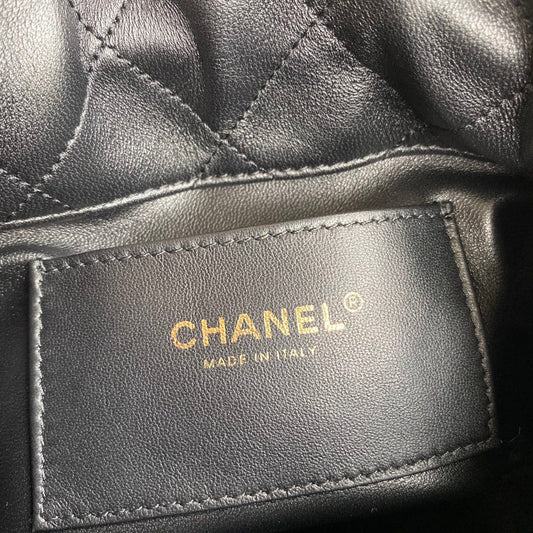 Chanel Luxury Handbag Style 647 Rovelle Bags