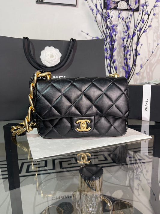 Chanel Luxury Handbag Style 64 Rovelle Bags