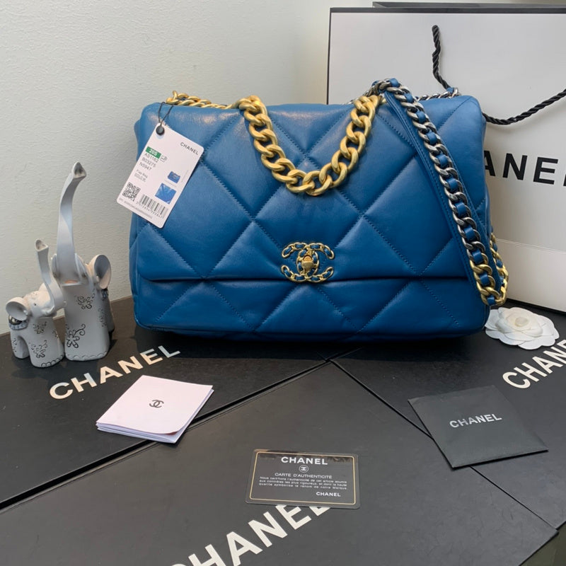 Chanel Luxury Handbag Style 580 Rovelle Bags
