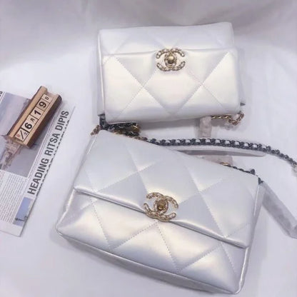Chanel Designer Crossbody bags For Women