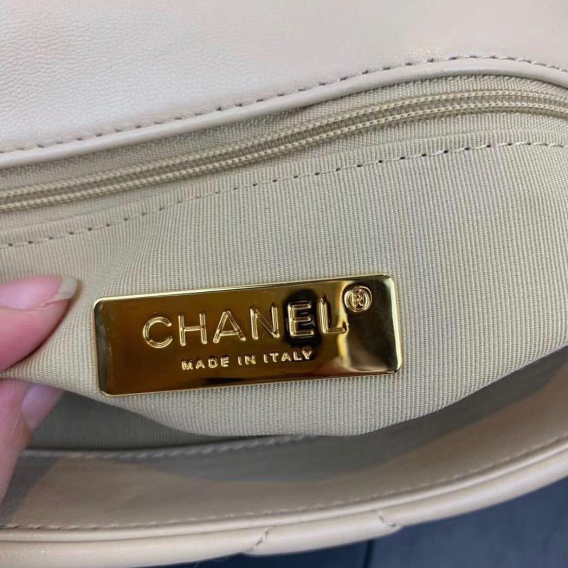 Chanel 19 Designer Handbags For Women