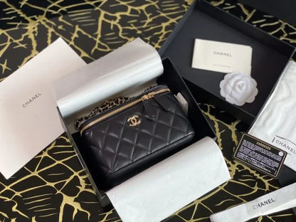 Chanel Cosmetic/Vanity Bags For Women