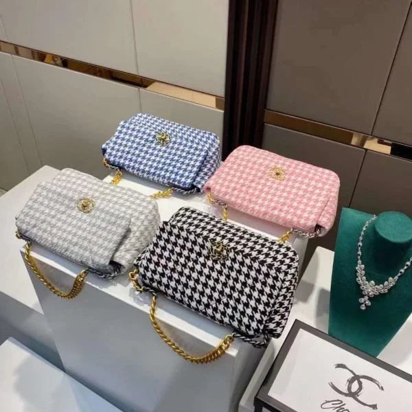 Chanel Flap Handbags For Women 鈥� 4 Colors