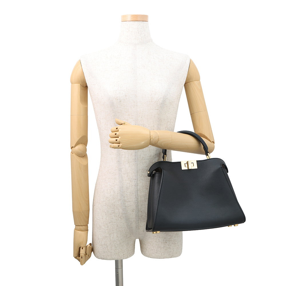 FENDI Peekaboo Iconic Essential Black8BN302 Leather Rovelle Bags