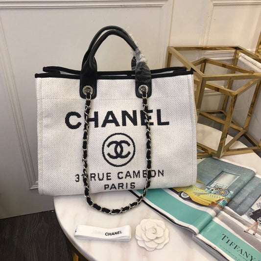 Chanel Luxury Handbag Style 551 Rovelle Bags