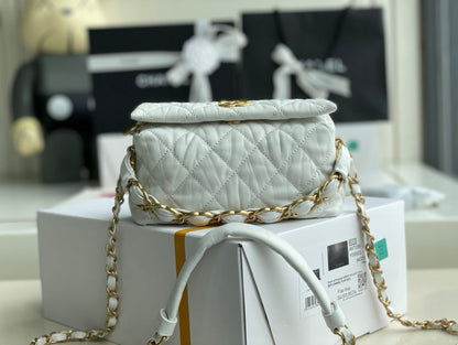 Chanel Luxury Handbag Style 620 Rovelle Bags