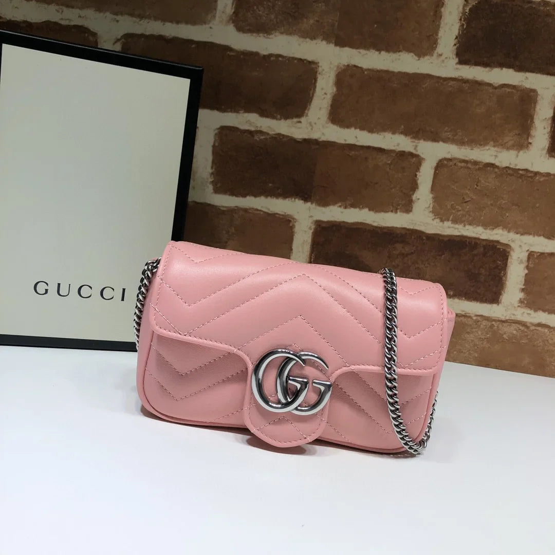 Gucci GG Marmont Matelass茅 Shoulder Bag Pink