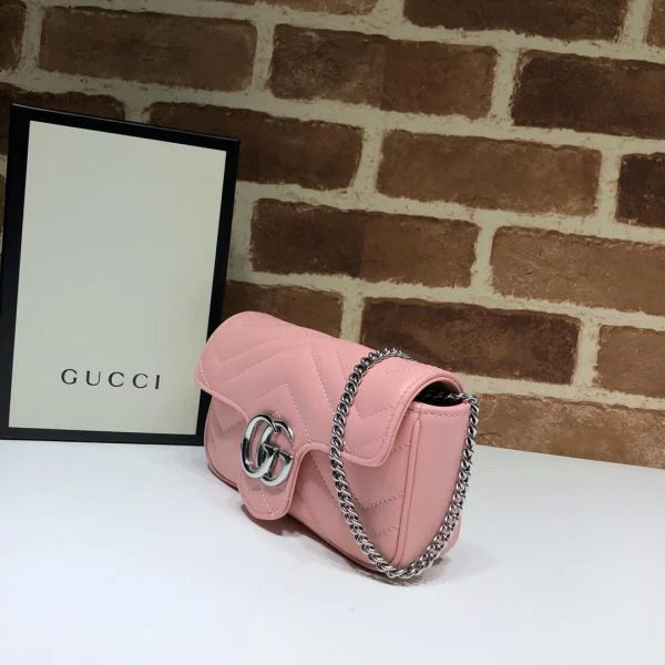 Gucci GG Marmont Matelass茅 Shoulder Bag Pink