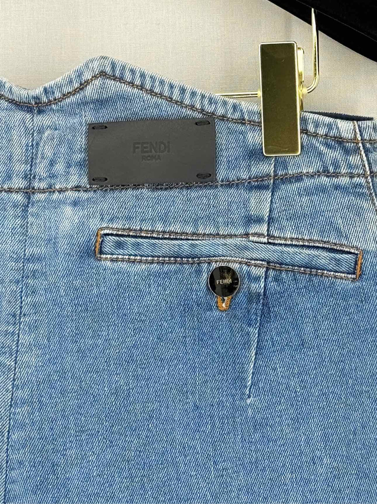FENDI Crop Blue Size US 2 Jeans Rovelle Bags