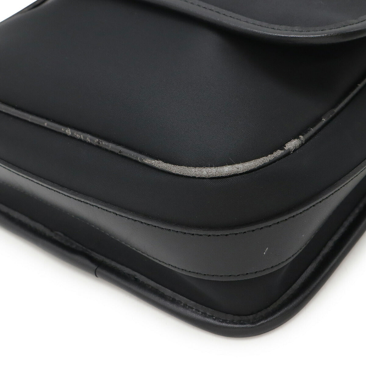 Burberry Leather Shoulder Bag Style 16