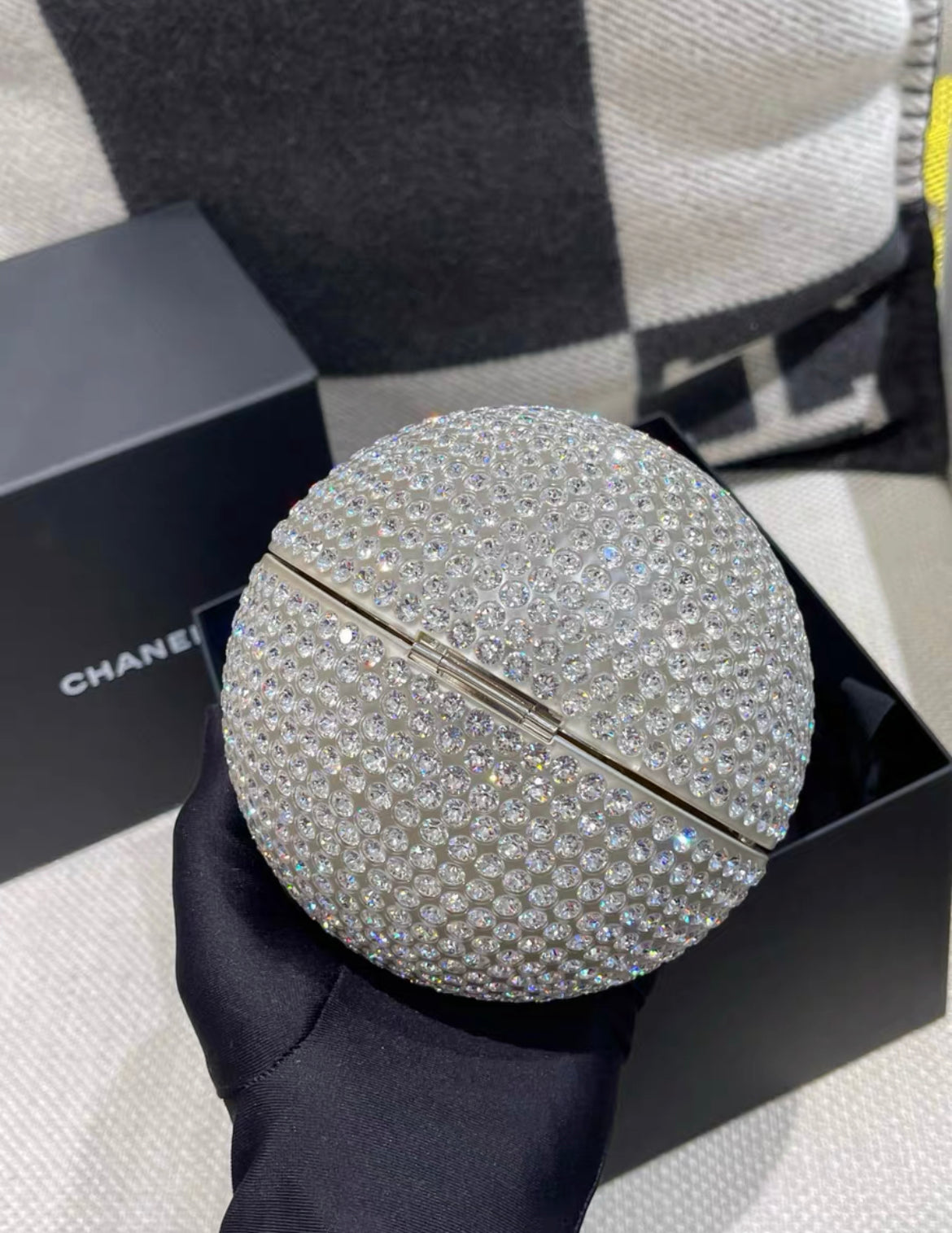 Chanel Luxury Leather Silver Clutch Rovelle Bags