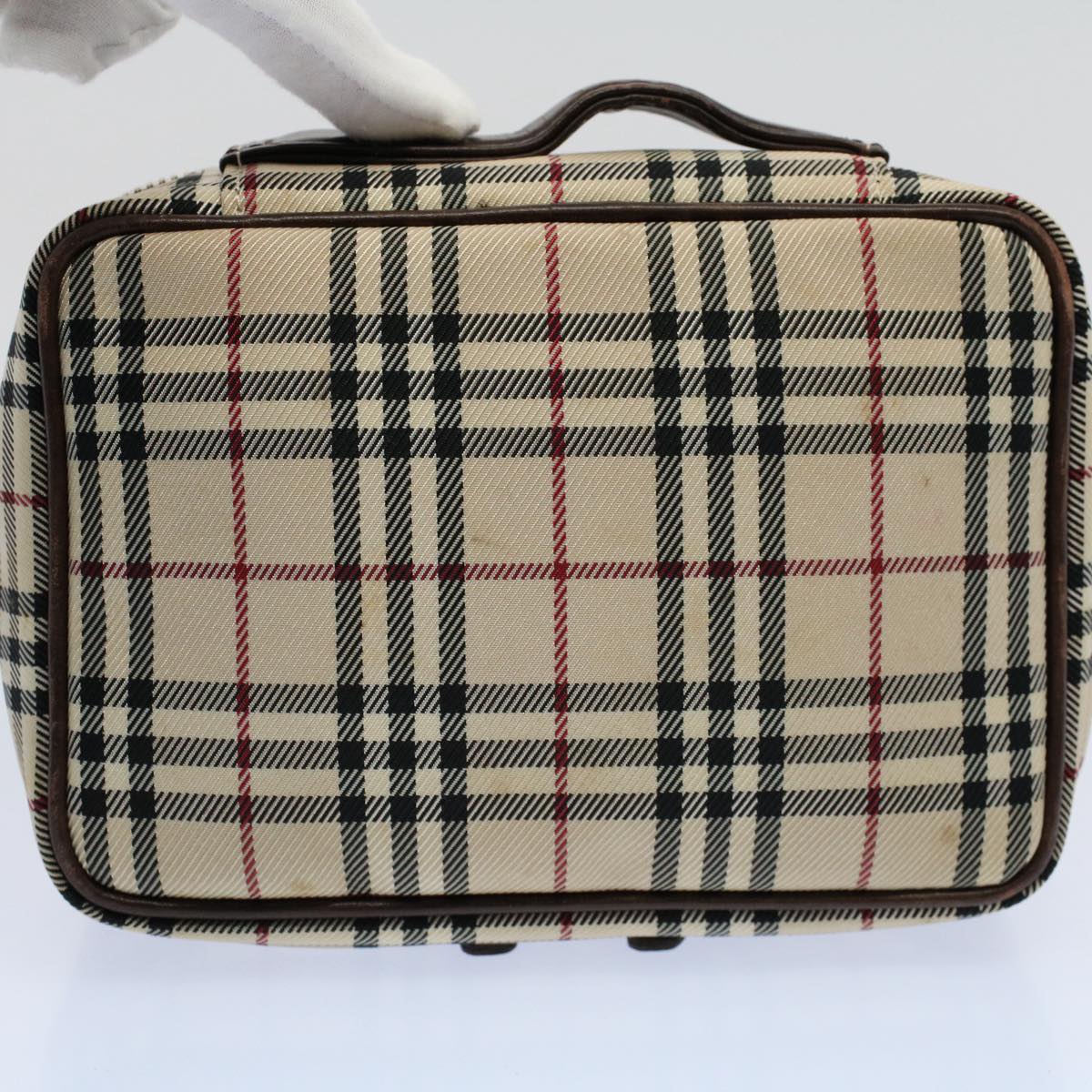 Burberry Brand White Clutch Bag Style 4