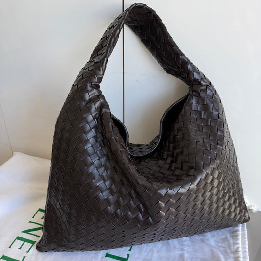 Bottega Veneta Hop Large Leather Fondant Chocolate Brown Hobo Bag