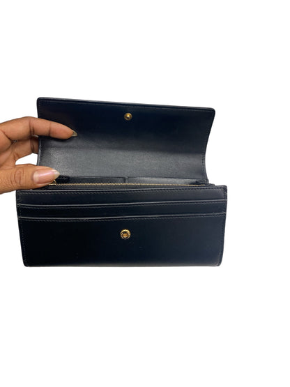 Wallet Luxury Designer By Fendi Size: Large Rovelle Bags