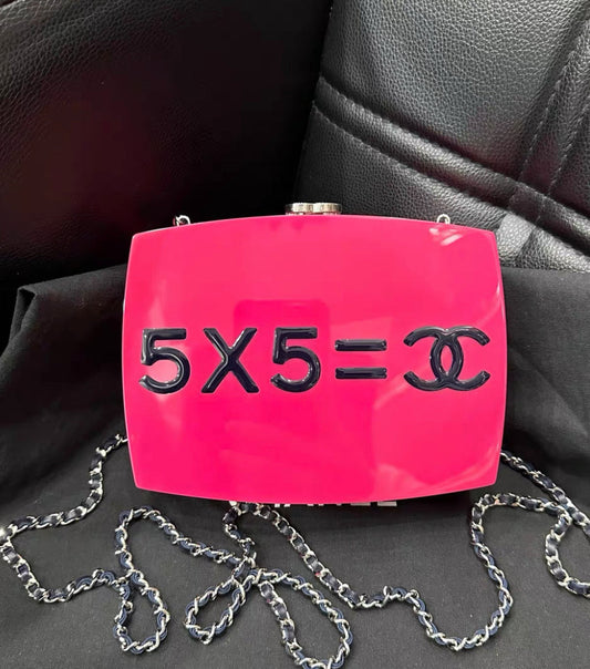 Chanel Ss 2015 Je Ne Suis Pas En E Minaudiere Clutch Rovelle Bags