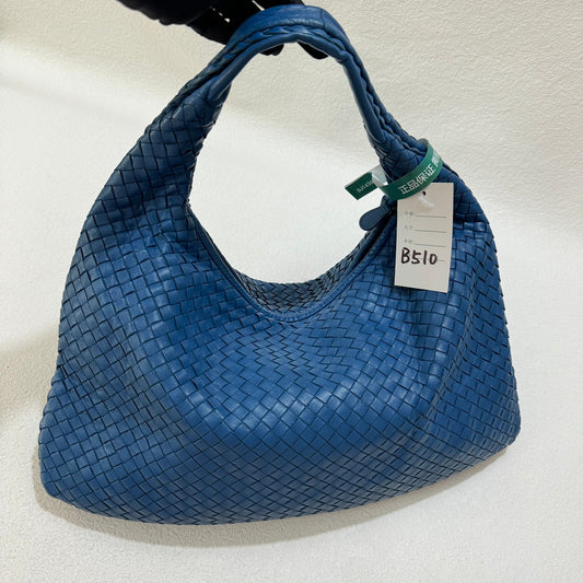 Bottega Veneta Veneta Hobo Medium Blue Intrecciato Leather Bag 47cm