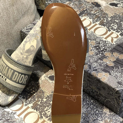 Dior Dway Slides Timeless Style Gray