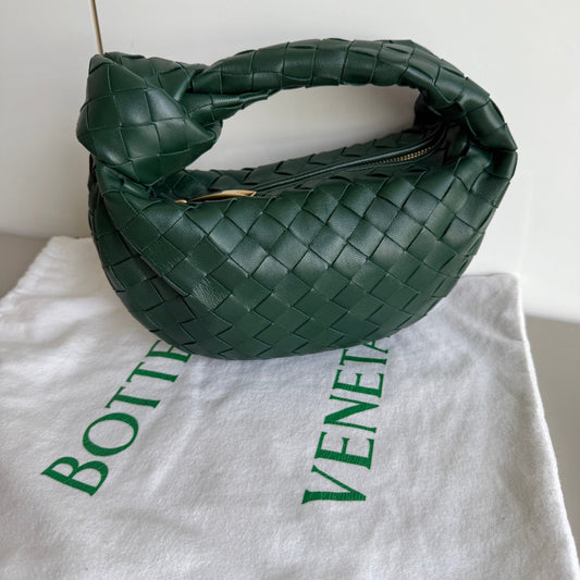 Bottega Veneta Jodie Mini Dark Forest Green Lambskin Leather Clutch Bag Never Worn