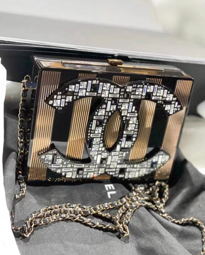 Chanel Luxury Leather Black Clutch Style 8 Rovelle Bags