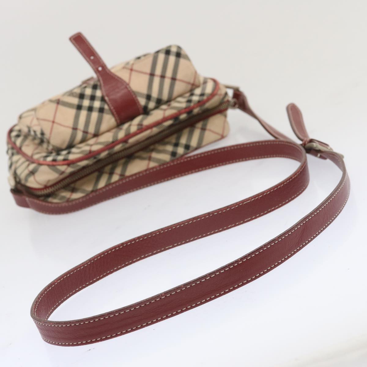 Burberry Nova Brand Canvas White Shoulder Bag Style 15