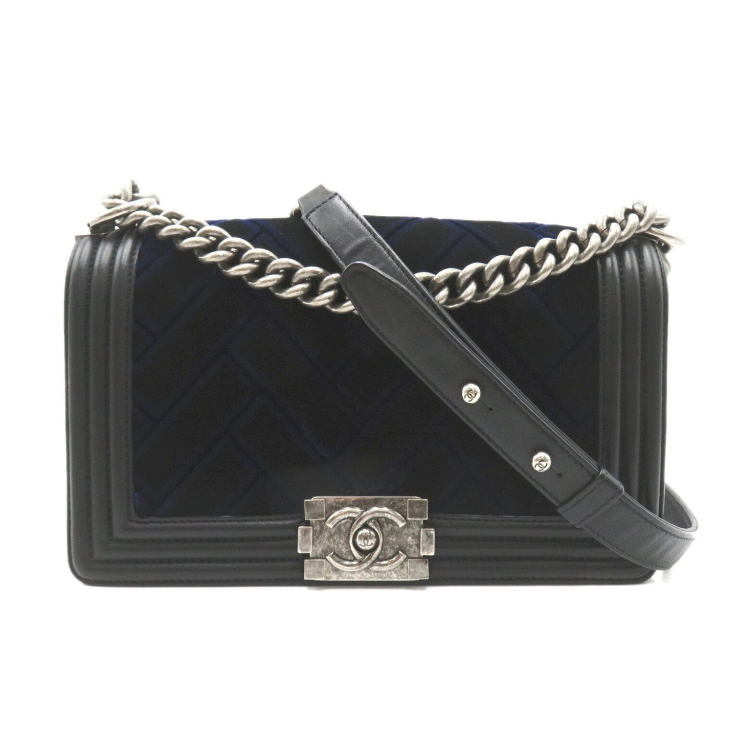 Chanel Boy Chanel Chain Shoulder Bag, Lambskin (Sheepskin), Women's, Navy, Black Rovelle Bags