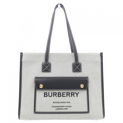 Burberry White Handbag ( )