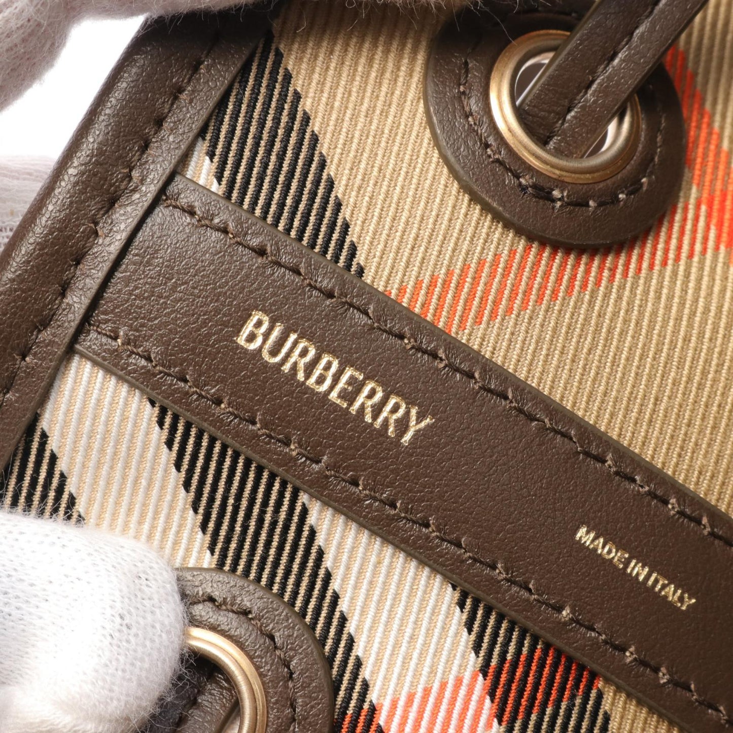 Burberry Leather Shoulder Bag Style 19