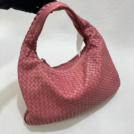 Bottega Veneta Veneta Hobo Medium Coral Intrecciato Leather Bag 47cm
