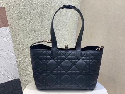 Christian Dior Medium Toujours Bag