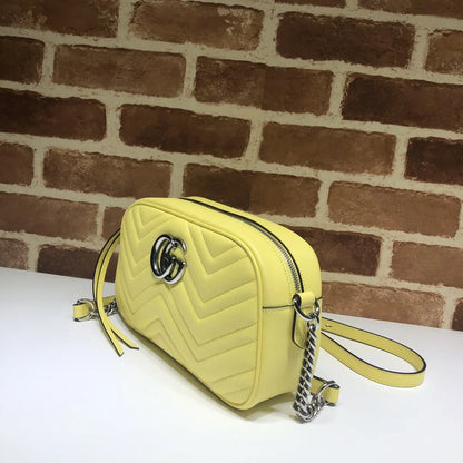 Gucci GG Marmont Matelass茅 Crossbody Bag